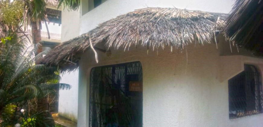 Poni House in Watamu