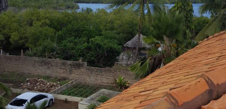 PRIME BEACH PROPERTY IN WATAMU